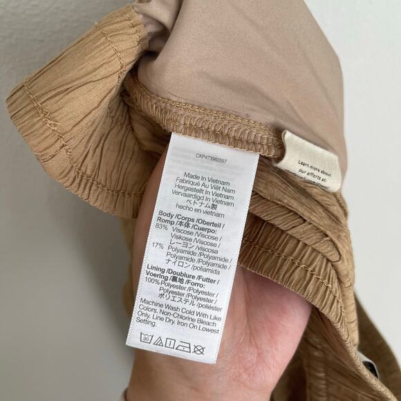 Madewell Khaki Crinkled Crepe Straight-Leg Crop Pants (M) - Picture 9 of 13